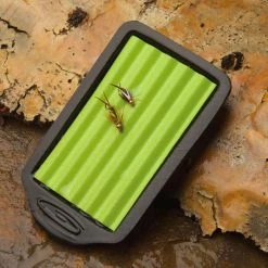 STREAMSIDE ACCESSORIES Fishpond Beavertail Fly Patch